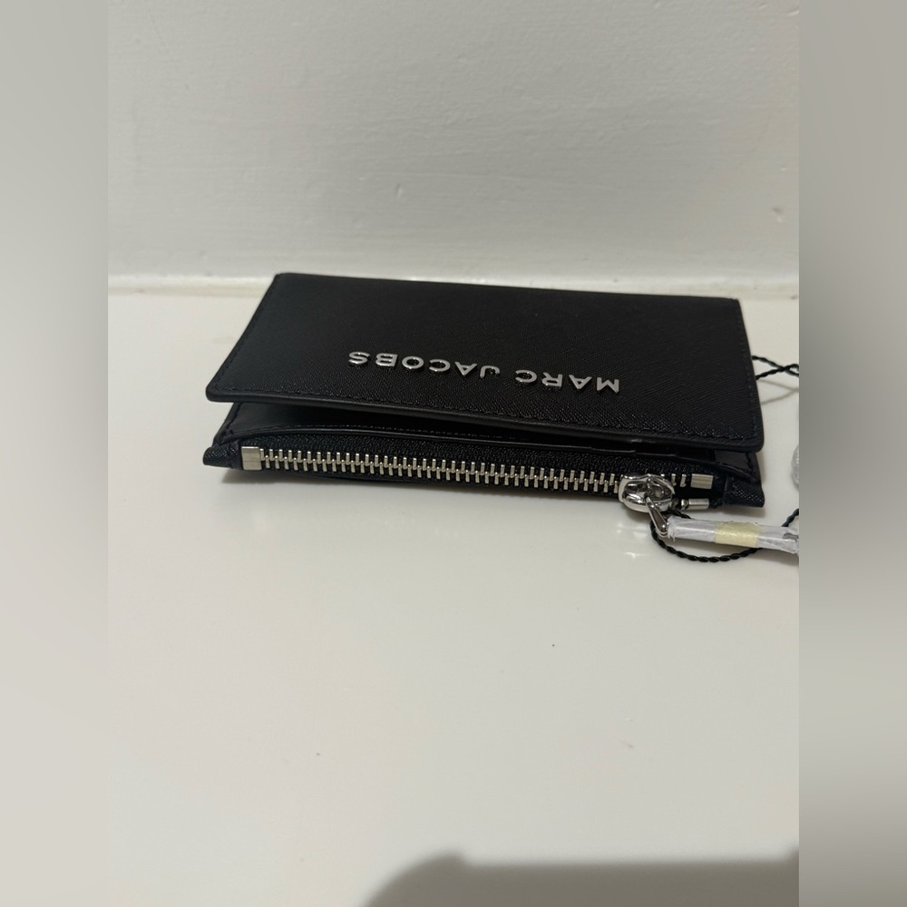 NWT Marc Jacobs Slim Wallet - Black - Picture 4 of 6